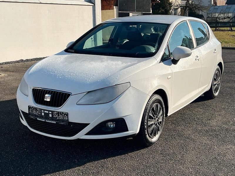 Weiß Gebraucht 2010 Seat Ibiza Limousine | 3.490 € (Fairer Preis) - Bild 1/4