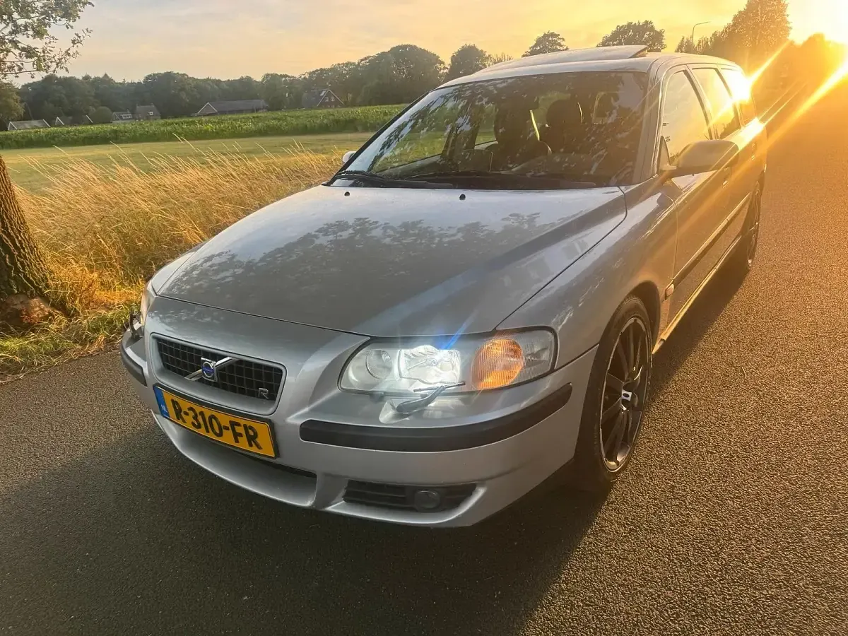 Gebraucht Volvo V70 299 PS (219 kW) 2003 Silber Kombi