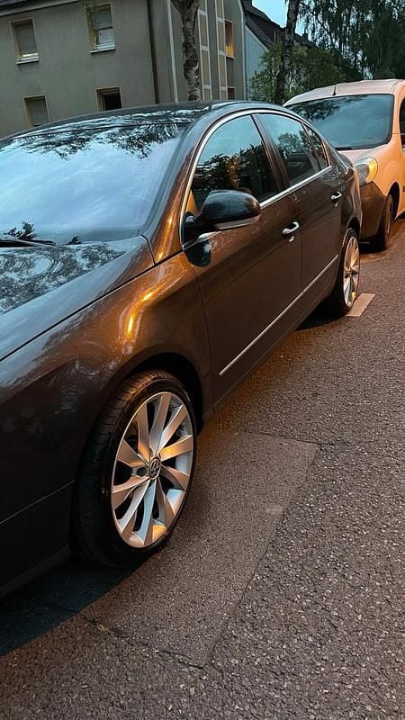 Gebraucht VW Passat 170 PS (125 kW) 2010 Braun Limousine