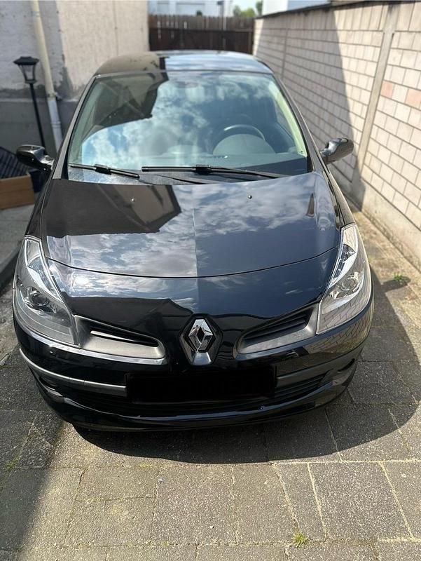 Schwarz Gebraucht 2005 Renault Clio II Kleinwagen | 2.599 € (Teuer) - Bild 1/4