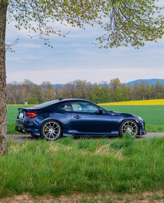 Blau Gebraucht 2012 Toyota GT86 GT Coupé | 20.499 € (Fairer Preis) - Bild 1/4