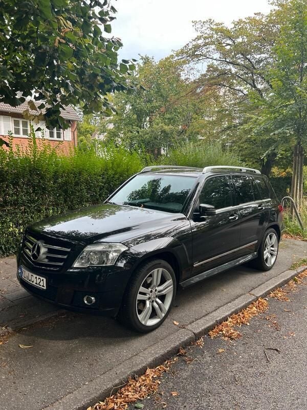 Schwarz Gebraucht 2009 Mercedes GLK320 SUV | 7.000 € (Guter Preis) - Bild 1/4