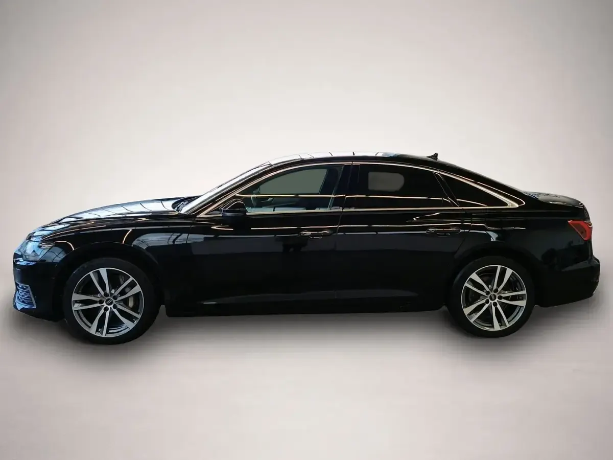 Gebraucht Audi A6 Design 265 PS (194 kW) 2022 Schwarz Limousine