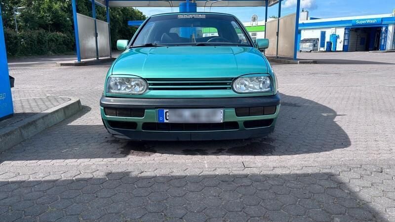 Grün Gebraucht 1994 VW Golf Cabriolet Cabrio | 2.500 € - Bild 1/4