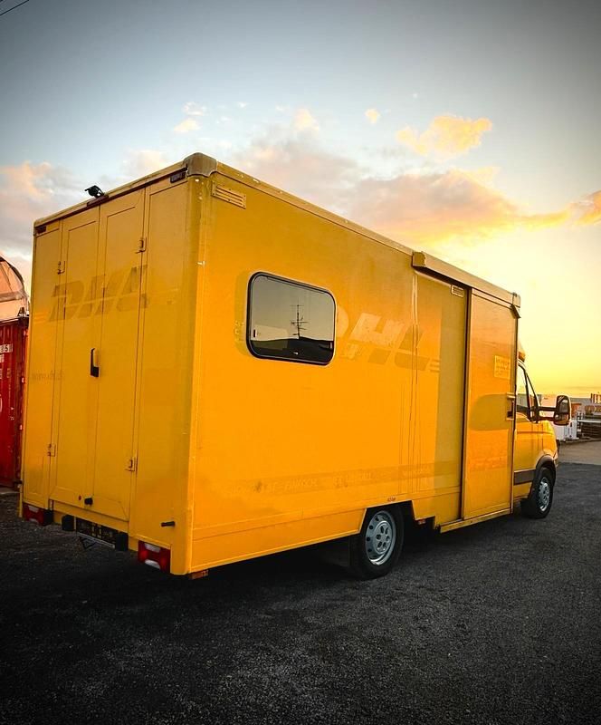 Gebraucht Iveco Daily 2010 Gelb Van