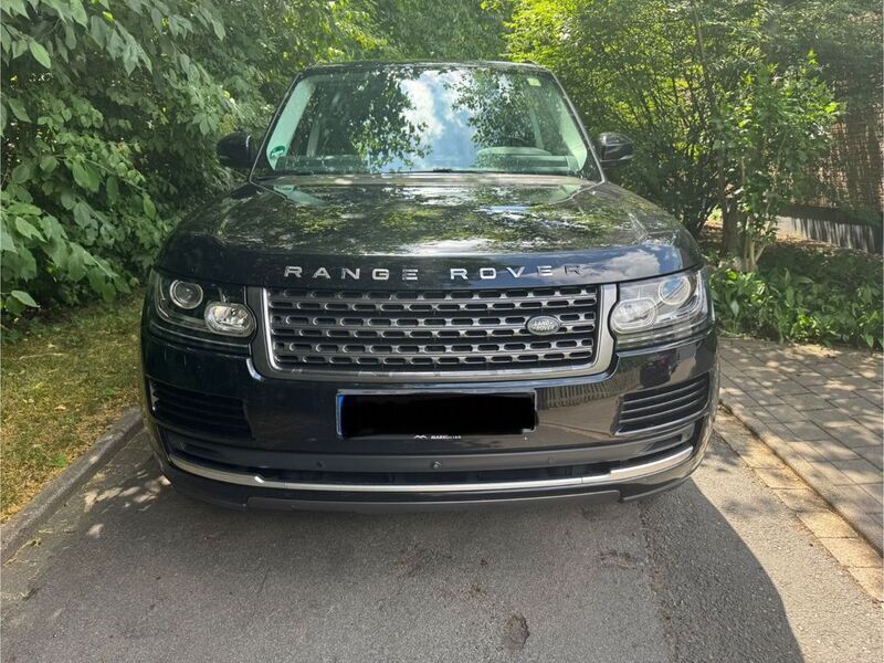 Schwarz Gebraucht 2017 Land Rover Range Rover Vogue SUV | 35.000 € (Etwas zu teuer) - Bild 1/4
