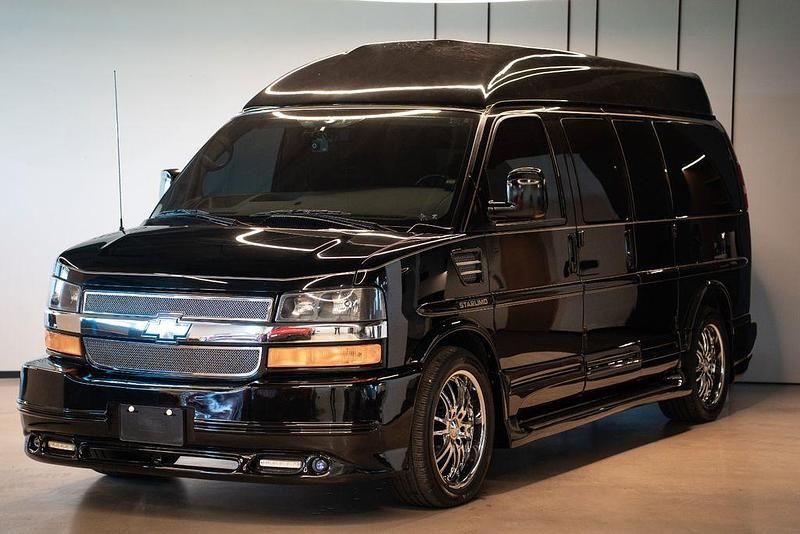 Second-hand Chevrolet Express 2012 Negru Monovolum