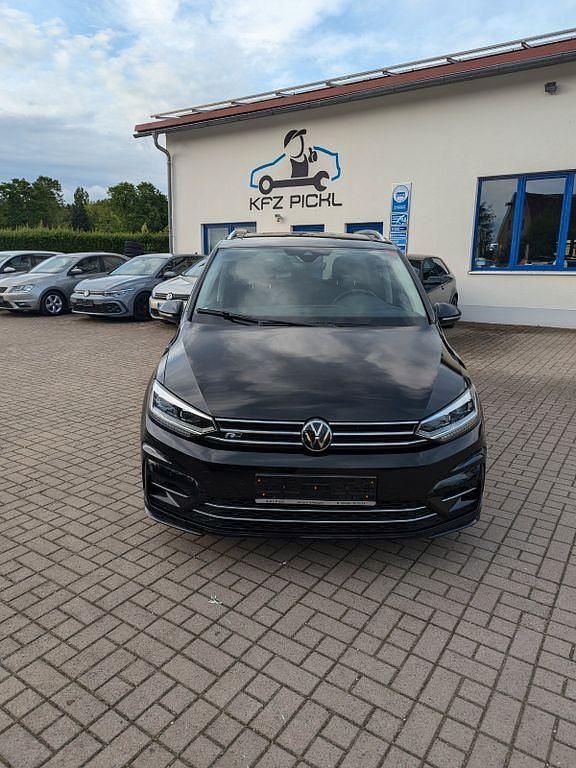 Schwarz Gebraucht 2024 VW Touran R-line Van / Kleinbus | 34.500 € (Guter Preis) - Bild 1/4