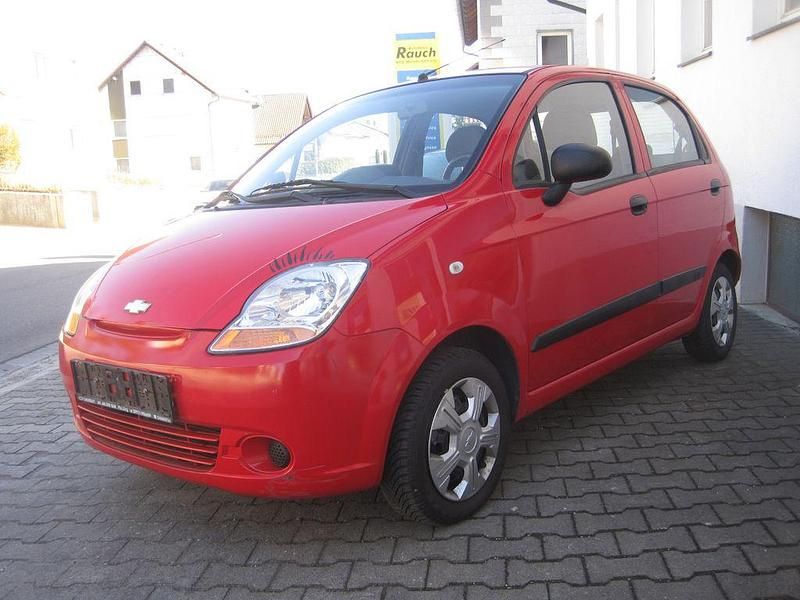 Gebraucht Chevrolet Matiz 52 PS (38 kW) 2009 Rot Kleinwagen