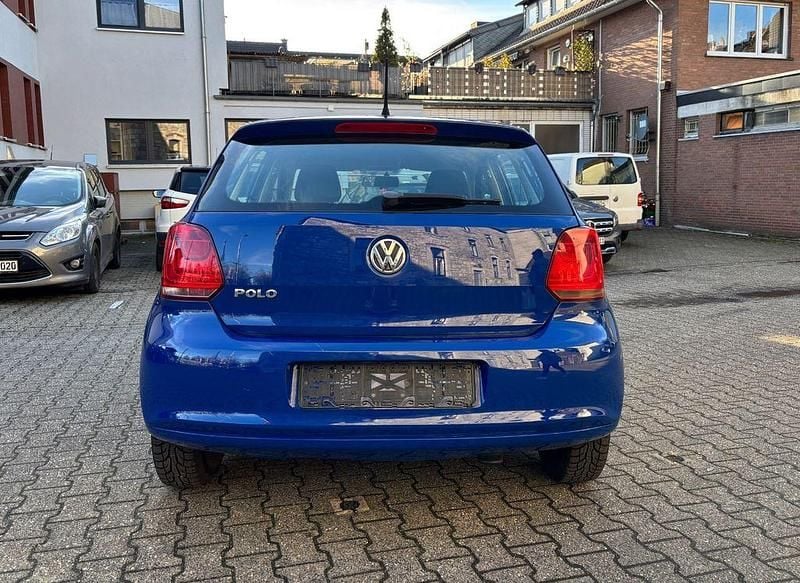 Gebraucht VW Polo Trendline 69 PS (50 kW) 2013 Blau Kleinwagen