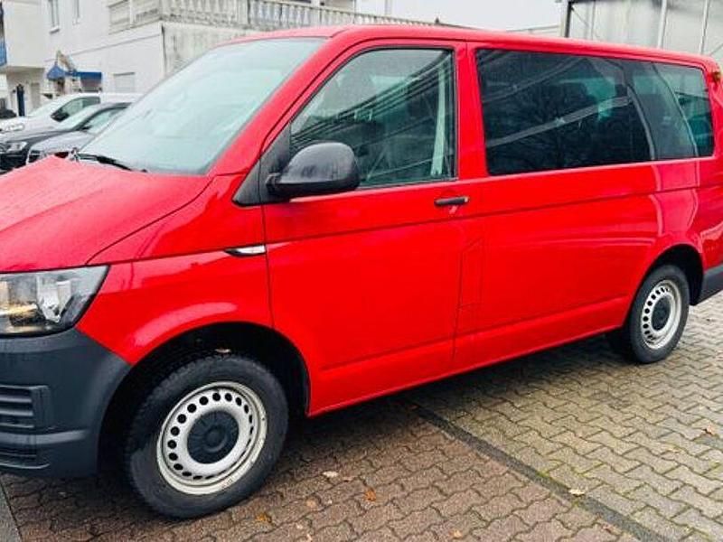 Gebraucht VW Transporter 102 PS (75 kW) 2018 Rot Van