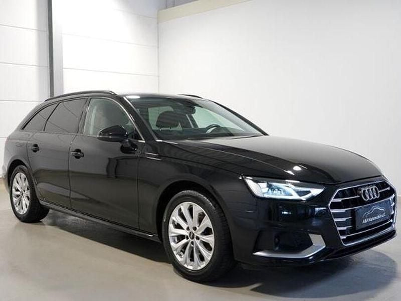 Gebraucht Audi A4 Advanced Plus 163 PS (119 kW) 2022 Mythosschwarz (metallic) Kombi