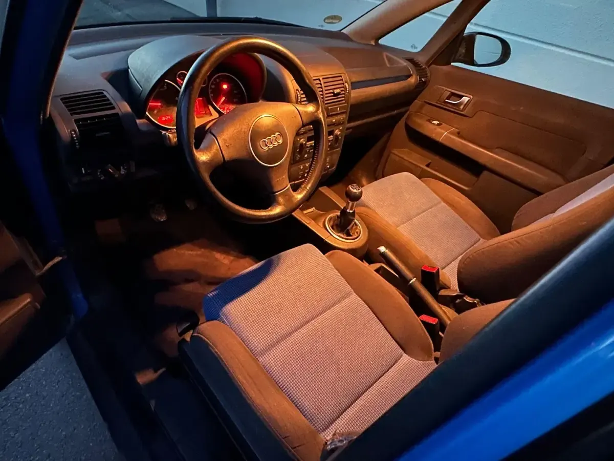 Gebraucht Audi A2 S-Line 75 PS (55 kW) 2003 Blau Kleinwagen