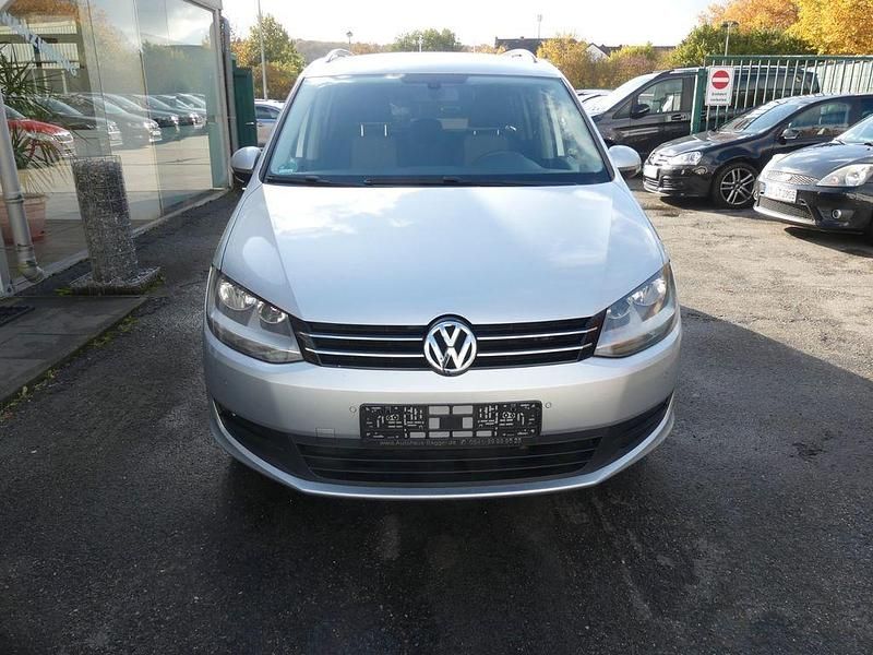 Gebraucht VW Sharan Trendline 150 PS (110 kW) 2010 Silber Van / Kleinbus