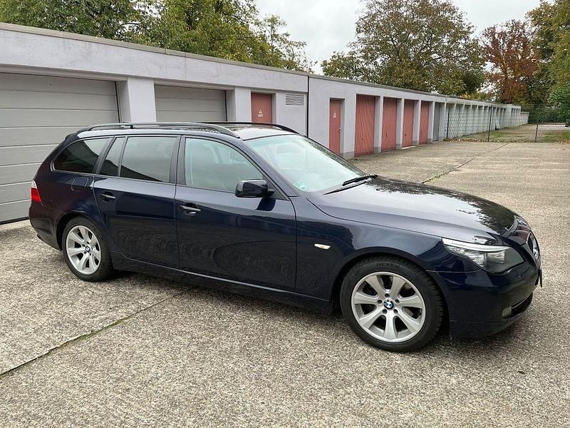 Blau Gebraucht 2009 BMW 520 Kombi | 5.000 € (Guter Preis) - Bild 1/4
