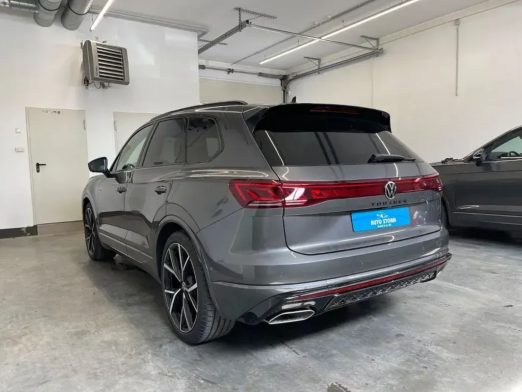 Neu VW Touareg Edition 286 PS (210 kW) 2026 Grau SUV