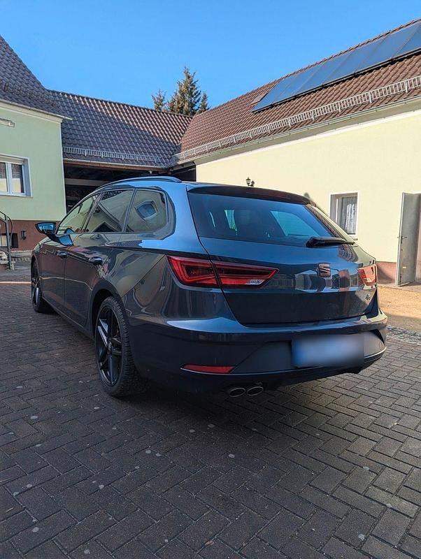 Gebraucht Seat Leon FR 150 PS (110 kW) 2020 Grau Kombi