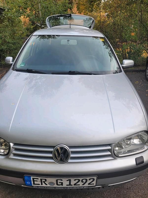 Silber Gebraucht 2002 VW Golf IV Limousine | 1.000 € (Superpreis) - Bild 1/4
