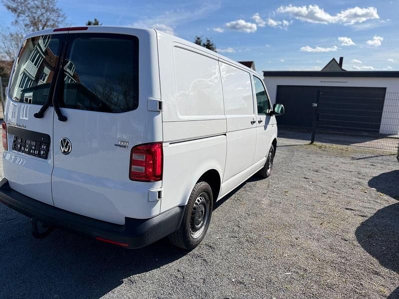 Gebraucht VW Transporter 102 PS (75 kW) 2016 Weiß Van
