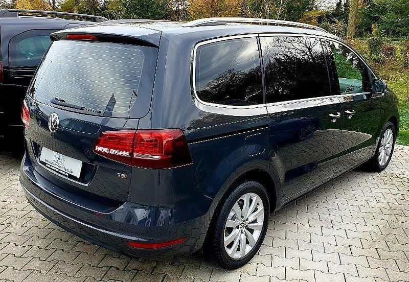 Gebraucht VW Sharan Highline 150 PS (110 kW) 2016 Grau Van / Kleinbus