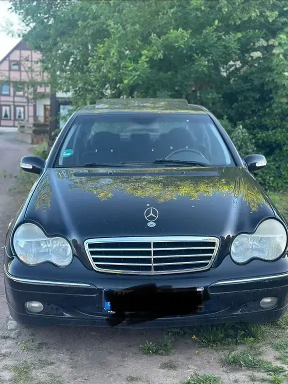 Gebraucht Mercedes C220 Avantgarde 150 PS (110 kW) 2005 Schwarz Limousine