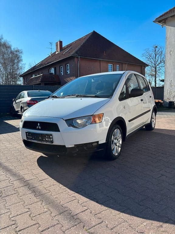 Gebraucht Mitsubishi Colt Edition 95 PS (69 kW) 2010 Weiß Kleinwagen