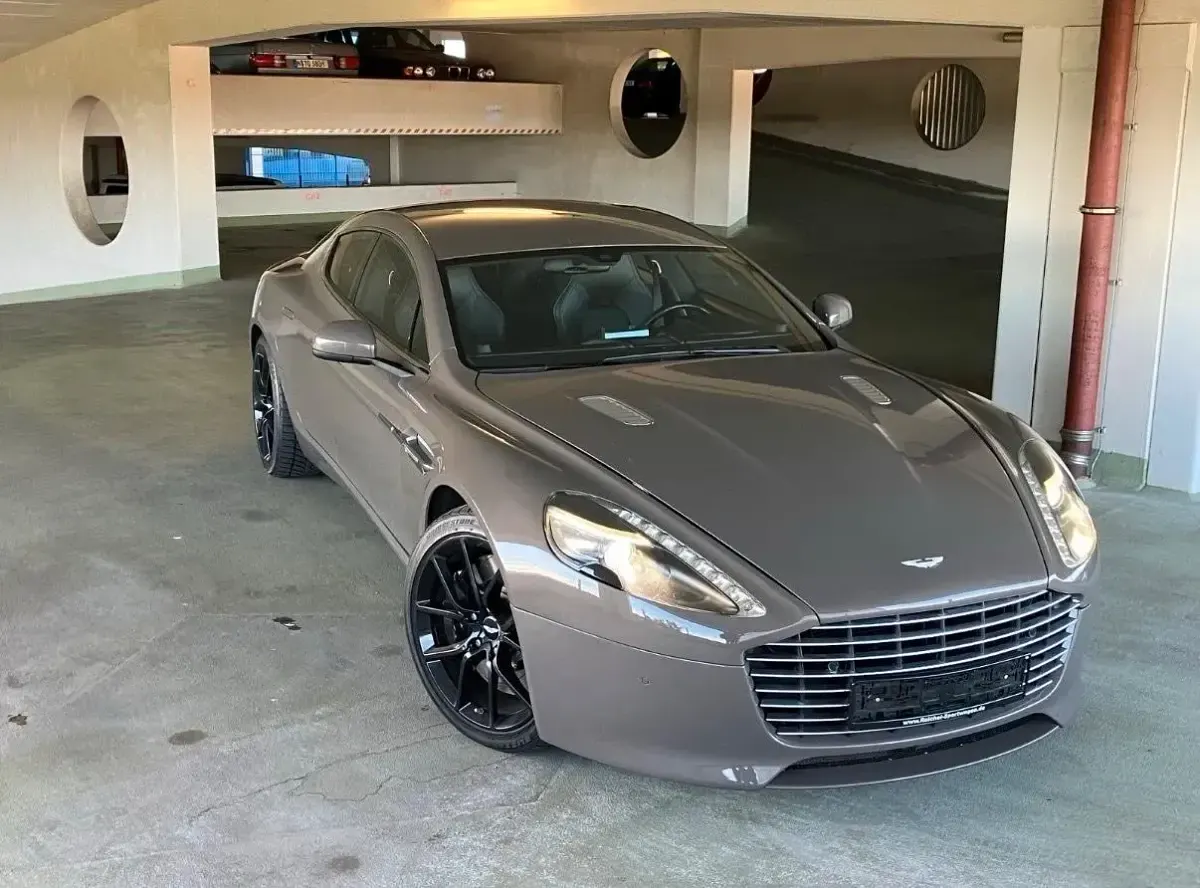 Gebraucht Aston Martin Rapide 560 PS (411 kW) 2015 Grau Limousine