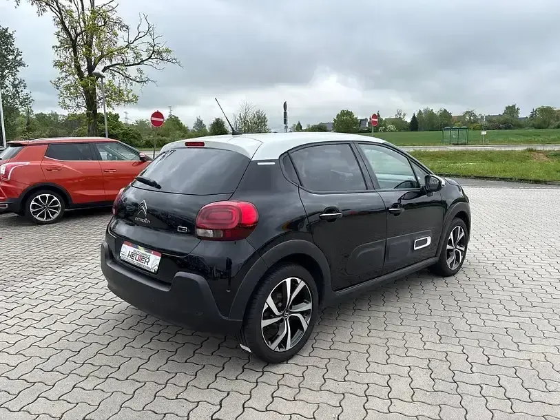 Gebraucht Citroën C3 Shine 110 PS (80 kW) 2022 Lackierung schwarz perla nera/ Kleinwagen