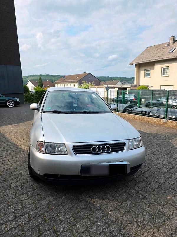 Gebraucht Audi A3 101 PS (74 kW) 2000 Silber Kleinwagen