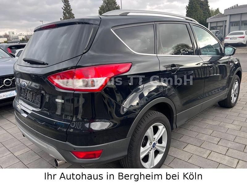 Gebraucht Ford Kuga SYNC Edition 120 PS (88 kW) 2016 Schwarz SUV