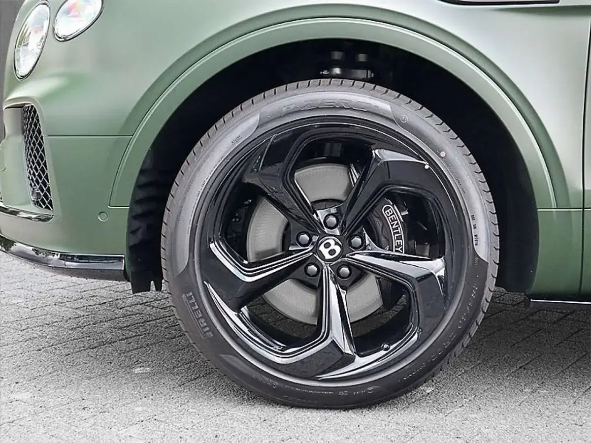 Gebraucht Bentley Bentayga 551 PS (405 kW) 2025 Grün SUV