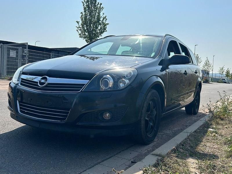 Schwarz Gebraucht 2008 Opel Astra Innovation Limousine | 799 € (Superpreis) - Bild 1/4