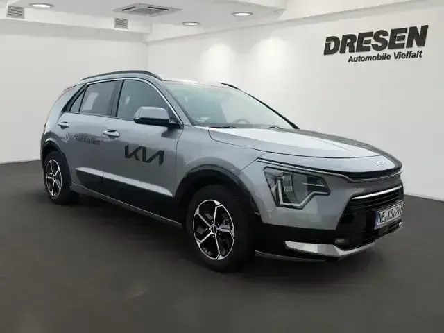 Gebraucht Kia Niro Spirit 182 PS (133 kW) 2025 Klg) stahlgrau met. (grau SUV
