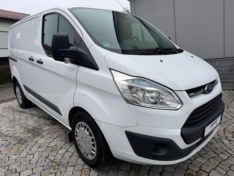Weiß Gebraucht 2015 Ford Transit Custom Van / Kleinbus | 11.990 € (Guter Preis) - Bild 1/4