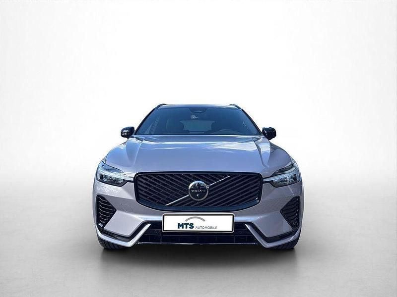 Neu Volvo XC60 Plus 455 PS (334 kW) 2026 Silber SUV