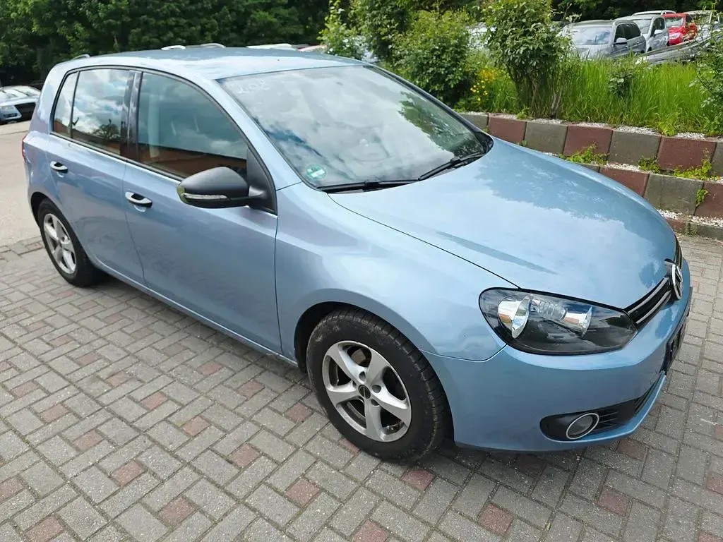 Gebraucht VW Golf VI Trendline 102 PS (75 kW) 2009 Blau Kleinwagen