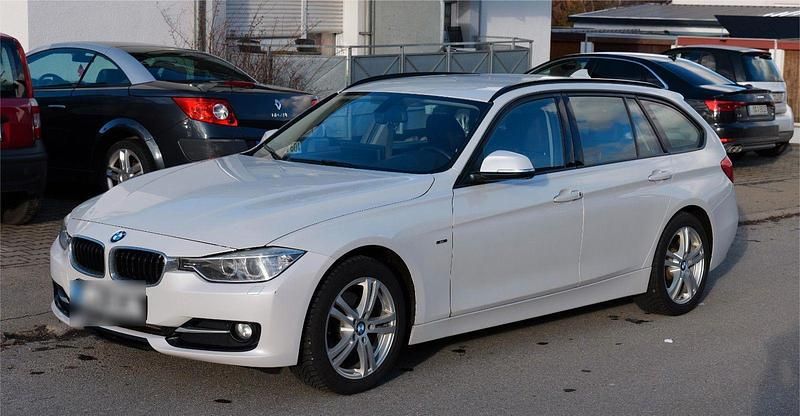 Second-hand BMW 320 184 CP (135 kW) 2012 Alb Berlinǎ
