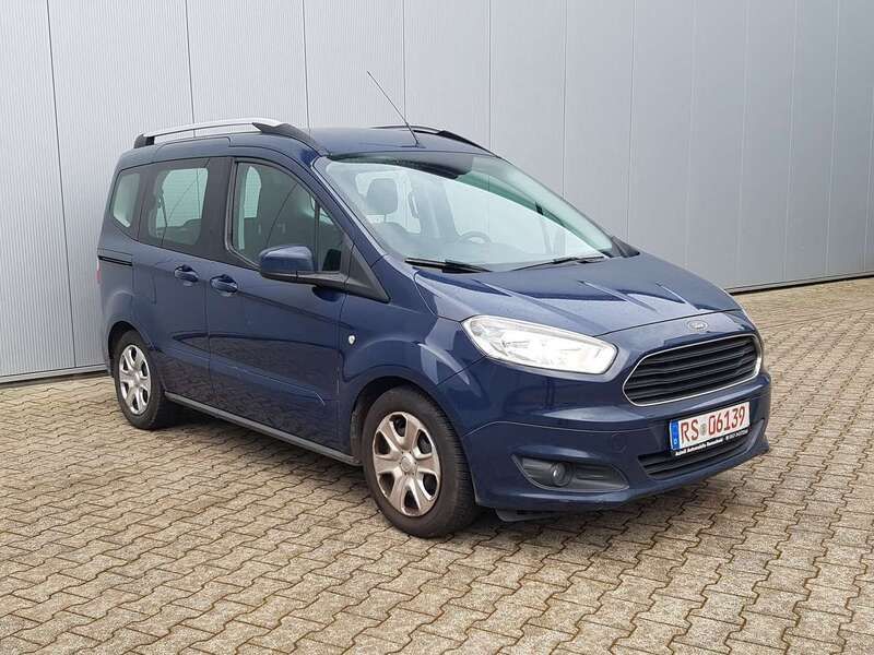 Blau Gebraucht 2015 Ford Tourneo Courier S Van / Kleinbus | 6.999 € (Fairer Preis) - Bild 1/4