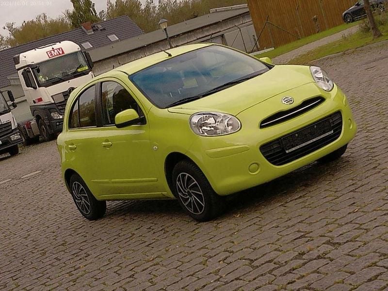 Grün Gebraucht 2011 Nissan Micra Acenta Limousine | 3.899 € (Fairer Preis) - Bild 1/4