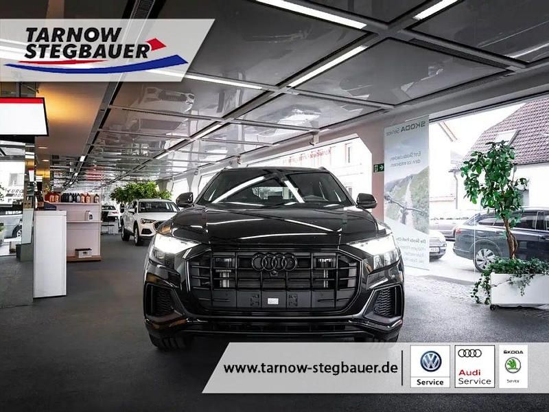 Gebraucht Audi Q8 Competition 381 PS (280 kW) 2023 Mythosschwarz (metallic) SUV