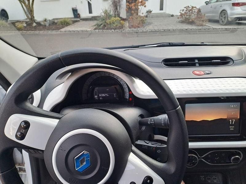 Gebraucht Renault Twingo Zen 60 kW (82 PS) 2021 Weiß Kleinwagen