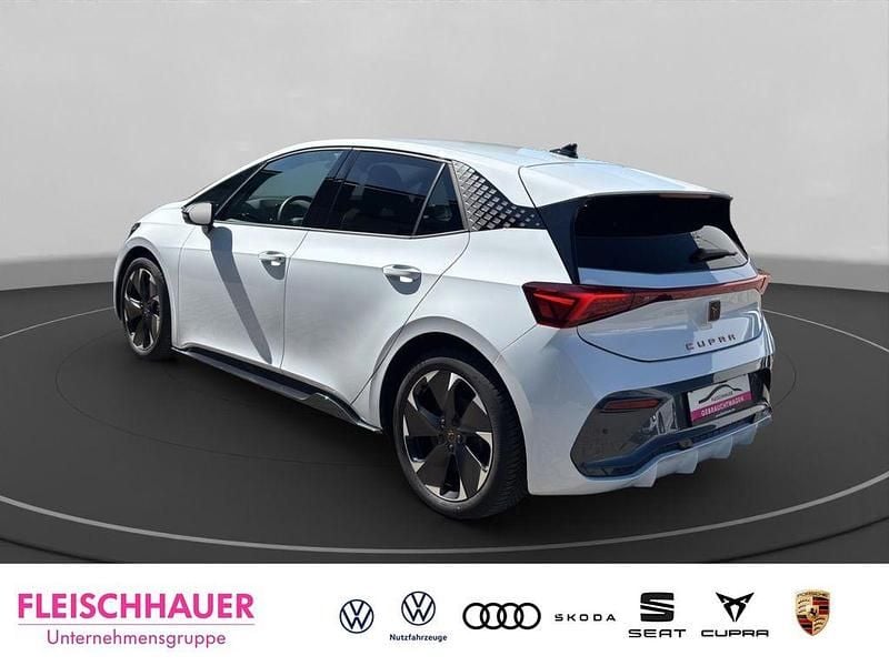 Second-hand Cupra Born e-Boost 169 kW (231 CP) 2025 Alb Hatchback