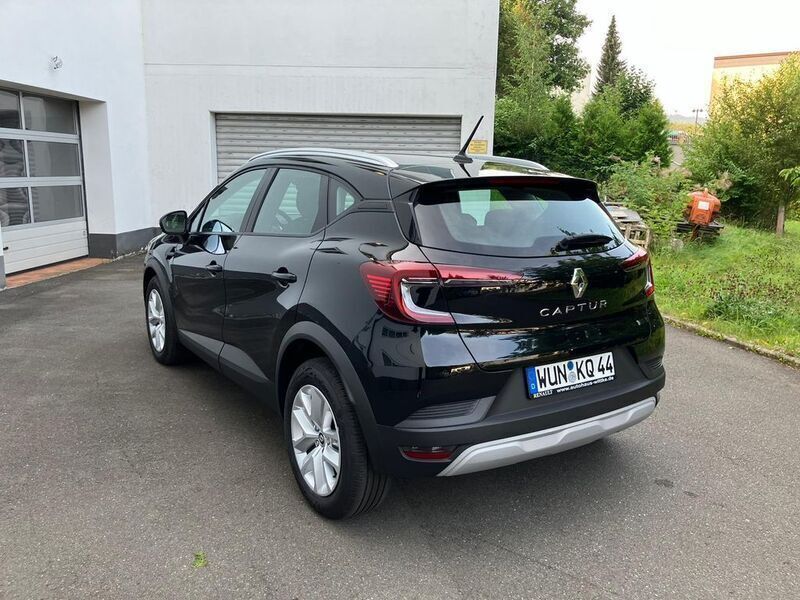 Gebraucht Renault Captur 91 PS (66 kW) 2023 Schwarz SUV
