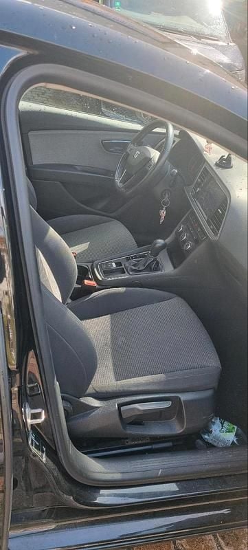 Second-hand Seat Leon 116 CP (85 kW) 2018 Negru Berlinǎ