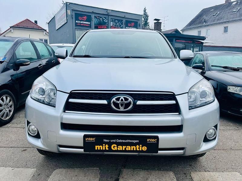 Gebraucht Toyota RAV4 Executive 150 PS (110 kW) 2009 Silber SUV