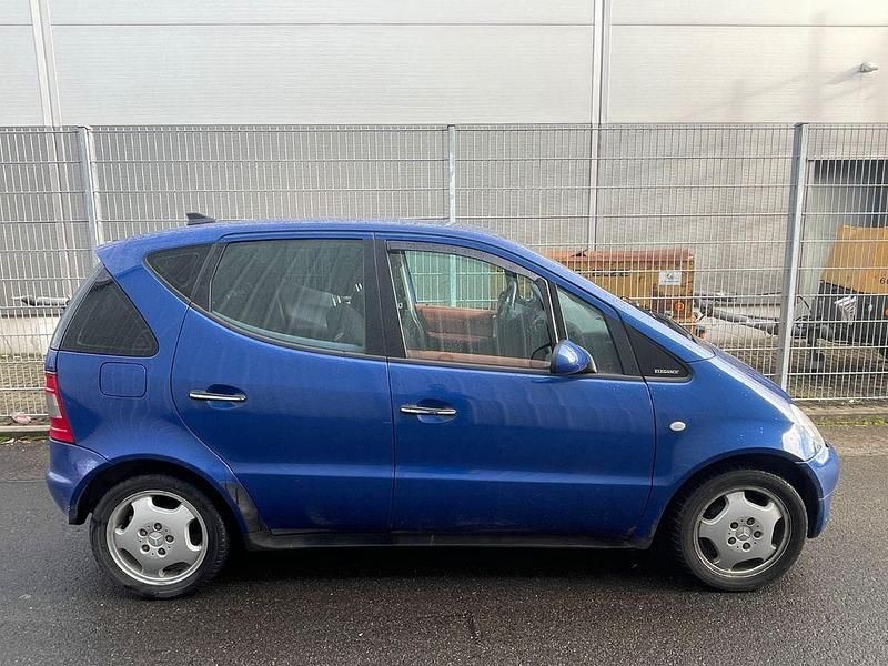 Gebraucht Mercedes A170 Elegance 90 PS (66 kW) 2000 Blau Van / Kleinbus