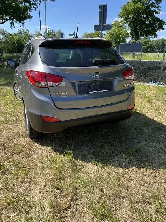 Gebraucht Hyundai ix35 Premium 184 PS (135 kW) 2012 Grau SUV