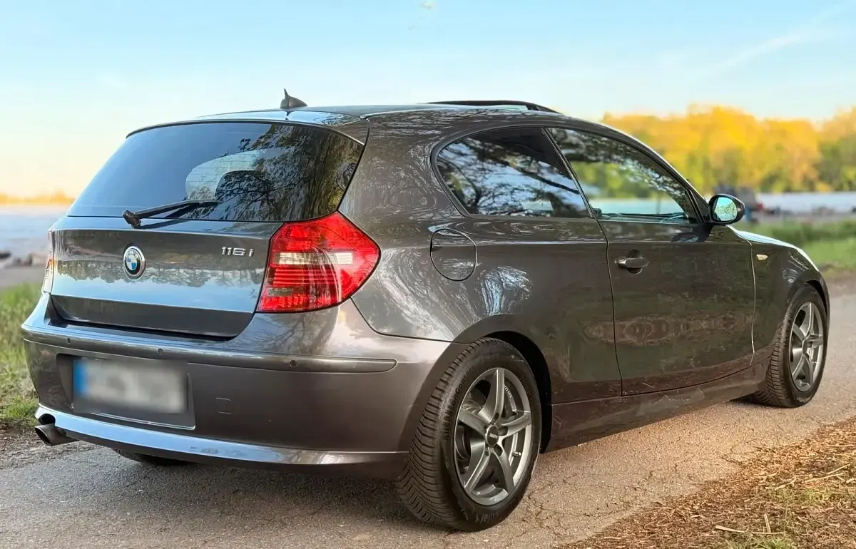 Gebraucht BMW 120 177 PS (130 kW) 2008 Grau Kleinwagen