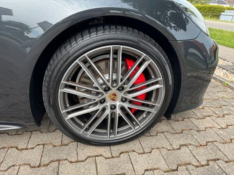Gebraucht Porsche Panamera GTS 460 PS (338 kW) 2019 Grau Limousine