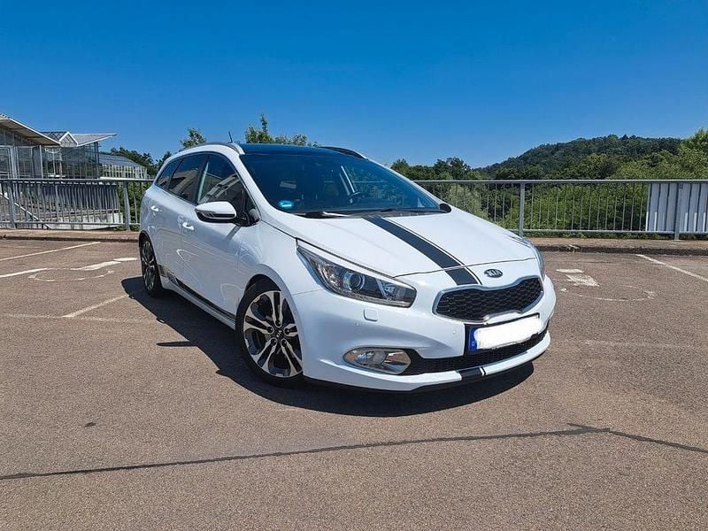 Gebraucht Kia Ceed Sportswagon 128 PS (94 kW) 2013 Weiß Kombi